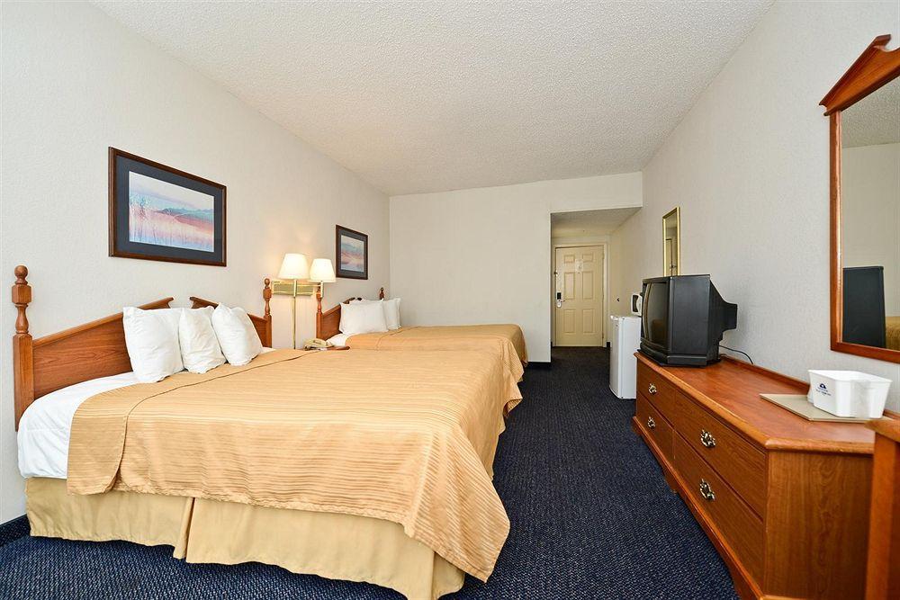 Red Roof Inn & Suites Austin East - Manor Zimmer foto